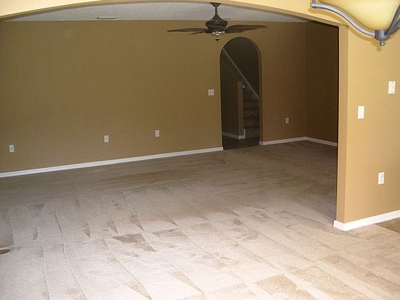 3rd image of 9909 Ashburn Lake Dr
