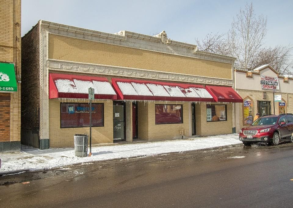 1st image of 3018 N Laramie Ave #1B