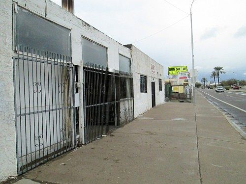 2nd image of 3702 S Central Ave