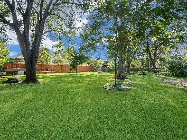 12315 Maxim Dr — Photo 46