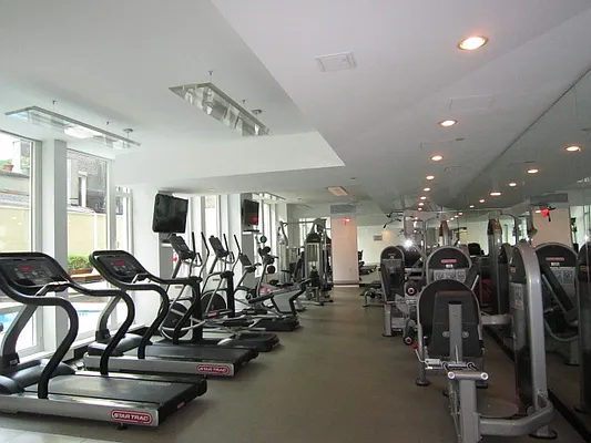 Rented by Sumitomo Real Estate Sales | media 17