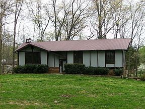 4th image of 925 Milfred Ave
