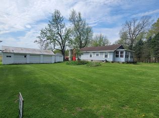 48705 92nd Ave, Decatur, MI 49045