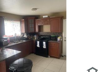 923 NW 70th St, Miami, FL 33150