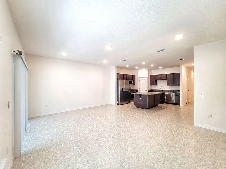 12523 NW 7th Pl — Photo 7