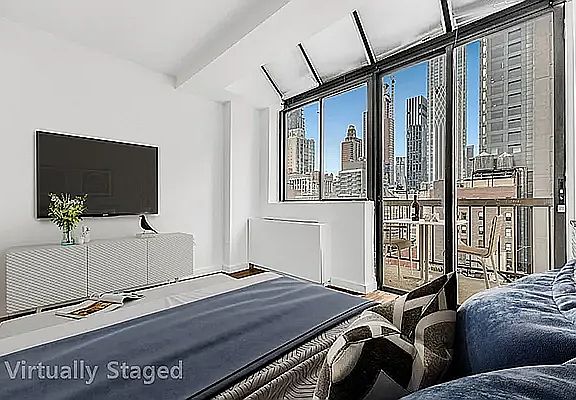 4th image of 184 Lexington Ave APT 9C