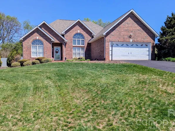 3992 Brickfield St, Hickory, NC 28602