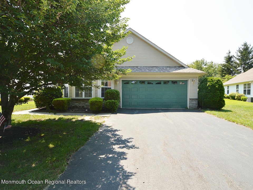 1st image of 3409 Vicari Ave
