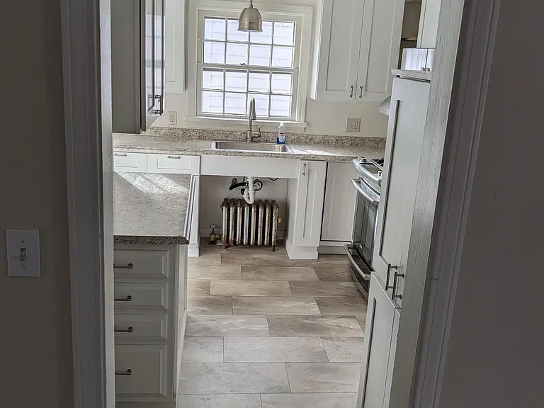 3701 Ingleside Rd #UPSTAIRS — Photo 6