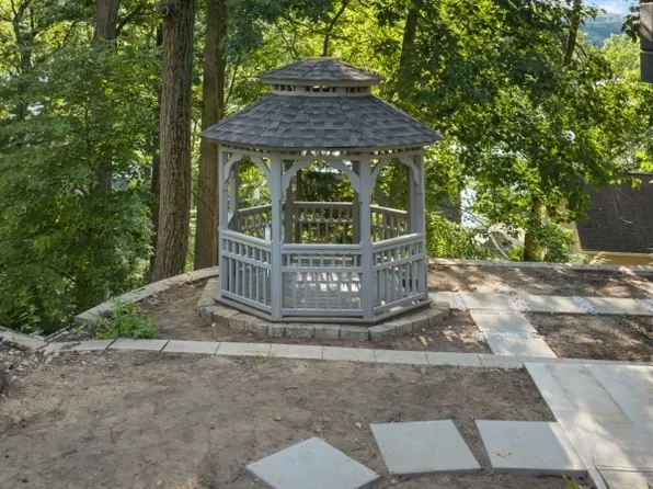 19 Cliffside Trl, Denville Twp., NJ 07834