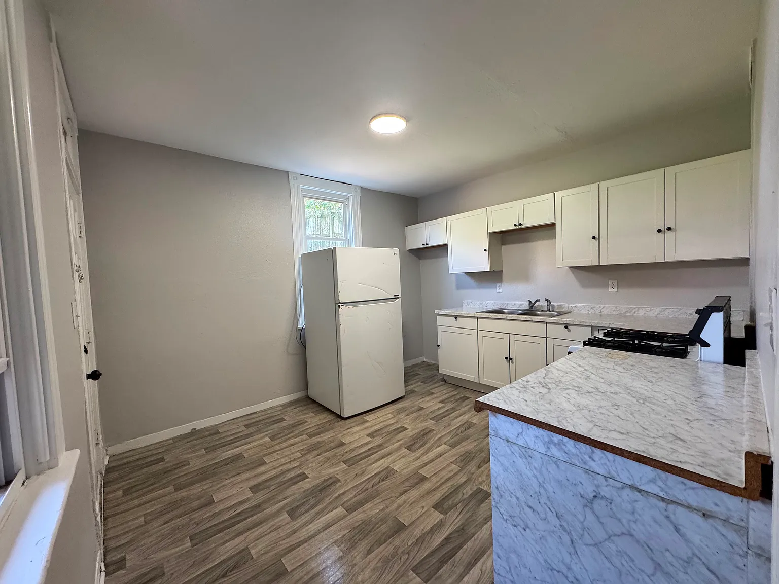 3 bed, 1584 sqft, $1,465 — Photo 2