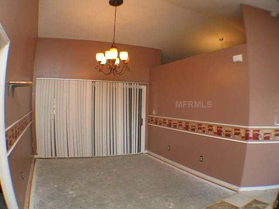 3rd image of 13135 Rainbow Ln