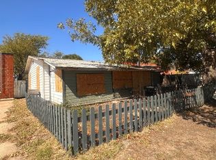 3028 S Jones St, Fort Worth, TX 76104