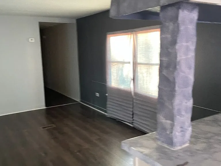 125 Emily St — Photo 9