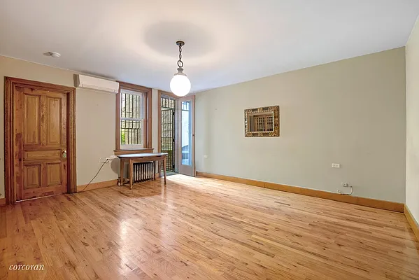 Rented by Corcoran | media 52