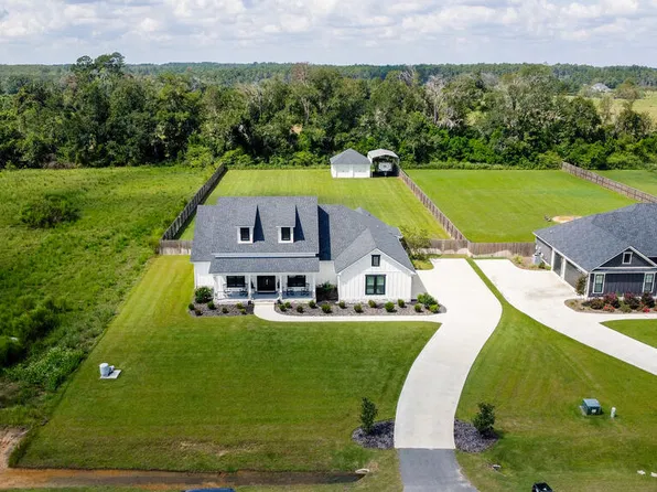 3092 Mary Powell Way, Hahira, GA 31632