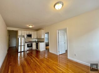 251 8th St #3B, Brooklyn, NY 11215
