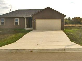 3431 NW 38th Ter, Topeka, KS 66618