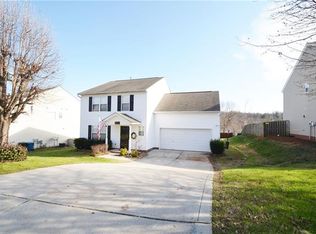 1955 9th Street Pl SE, Hickory, NC 28602