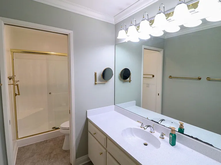 1050 Pacifica Dr — Photo 22