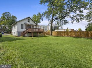 815 N Kenmore St, Arlington, VA 22201