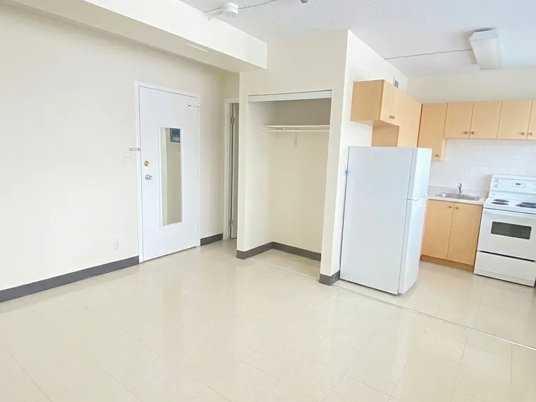 401 Princess St — Photo 9