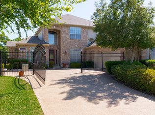 706 Glen Abbey Dr, Mansfield, TX 76063