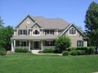 7206 Saddle Oaks Dr, Cary, IL 60013