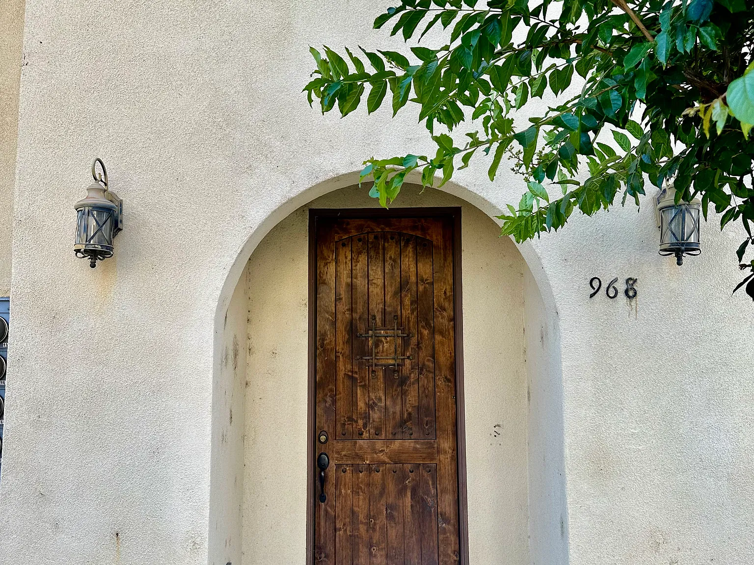 968 S Highland Ave — Photo 2