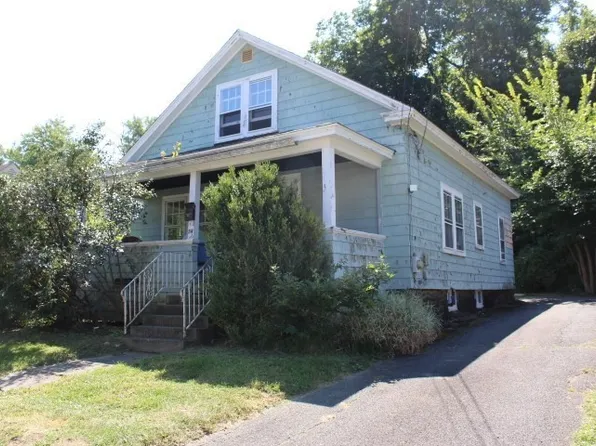 54 Haywood St, Greenfield, MA 01301