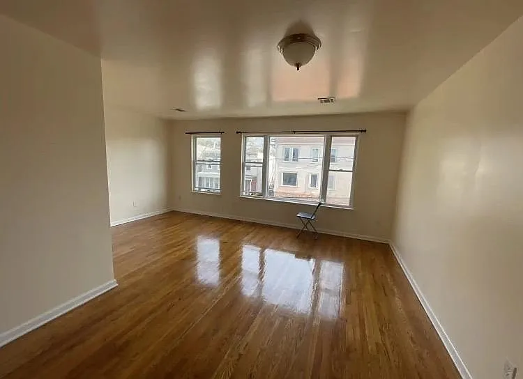 3 bed, 2.0 bath, 1500 sqft, $2,600 — Photo 4