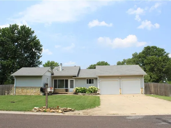 613 N Main St, Rose Hill, KS 67133