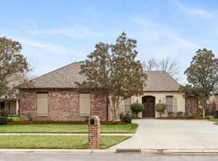 103 Sandhurst Dr, Lafayette, LA 70508