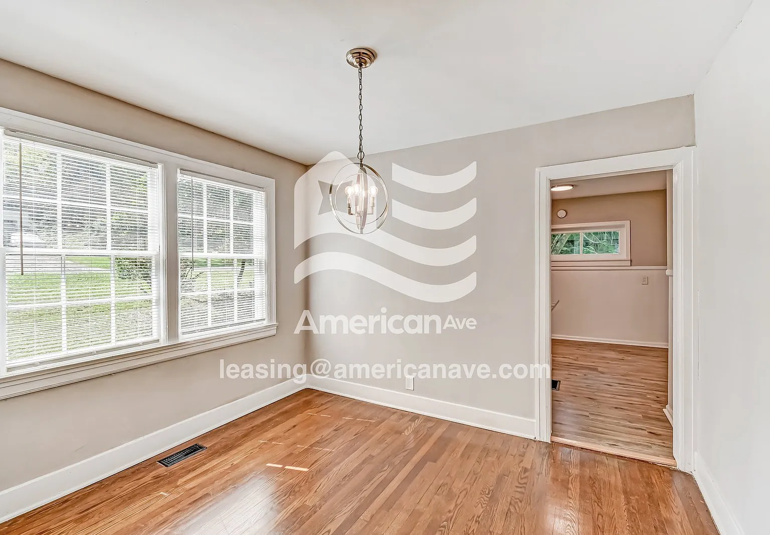 3 bed, 1.0 bath, 1139 sqft, $1,154 — Photo 4