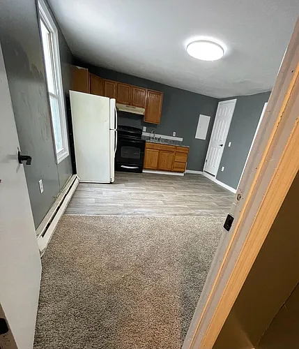 735 Burden Ave #3 Photo 1