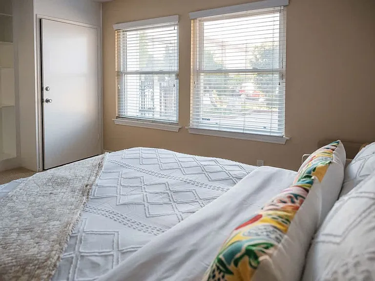 Crest Vista Dr — Photo 40