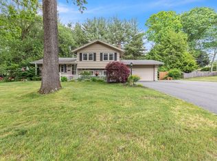 143 Brookwood Dr, Longmeadow, MA 01106