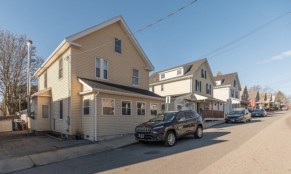 1st image of 4 Brownville Ave