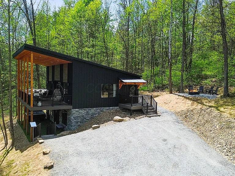1st image of 27793 Goosecreek Rd