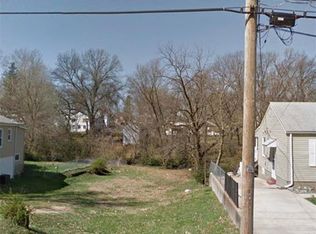 2949 Walton Rd, Saint Louis, MO 63114