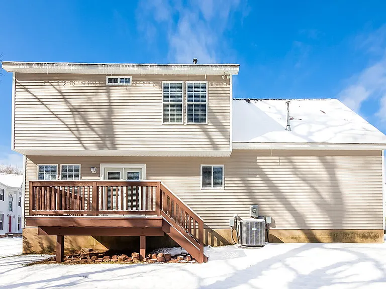 109 Silverleaf Rd — Photo 16