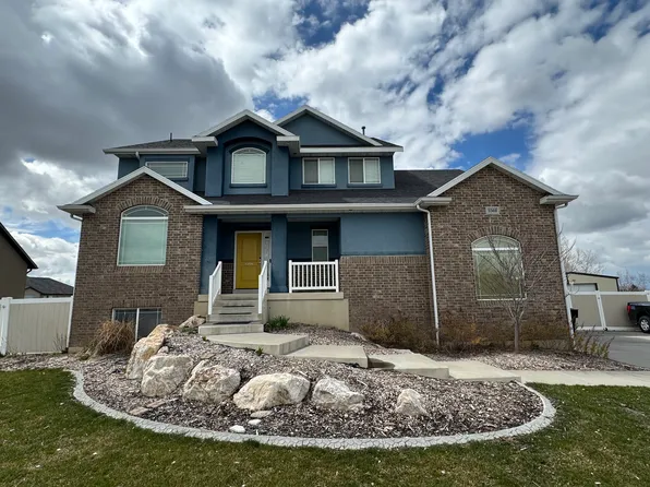 2369 N 2100 W, Clinton, UT 84015