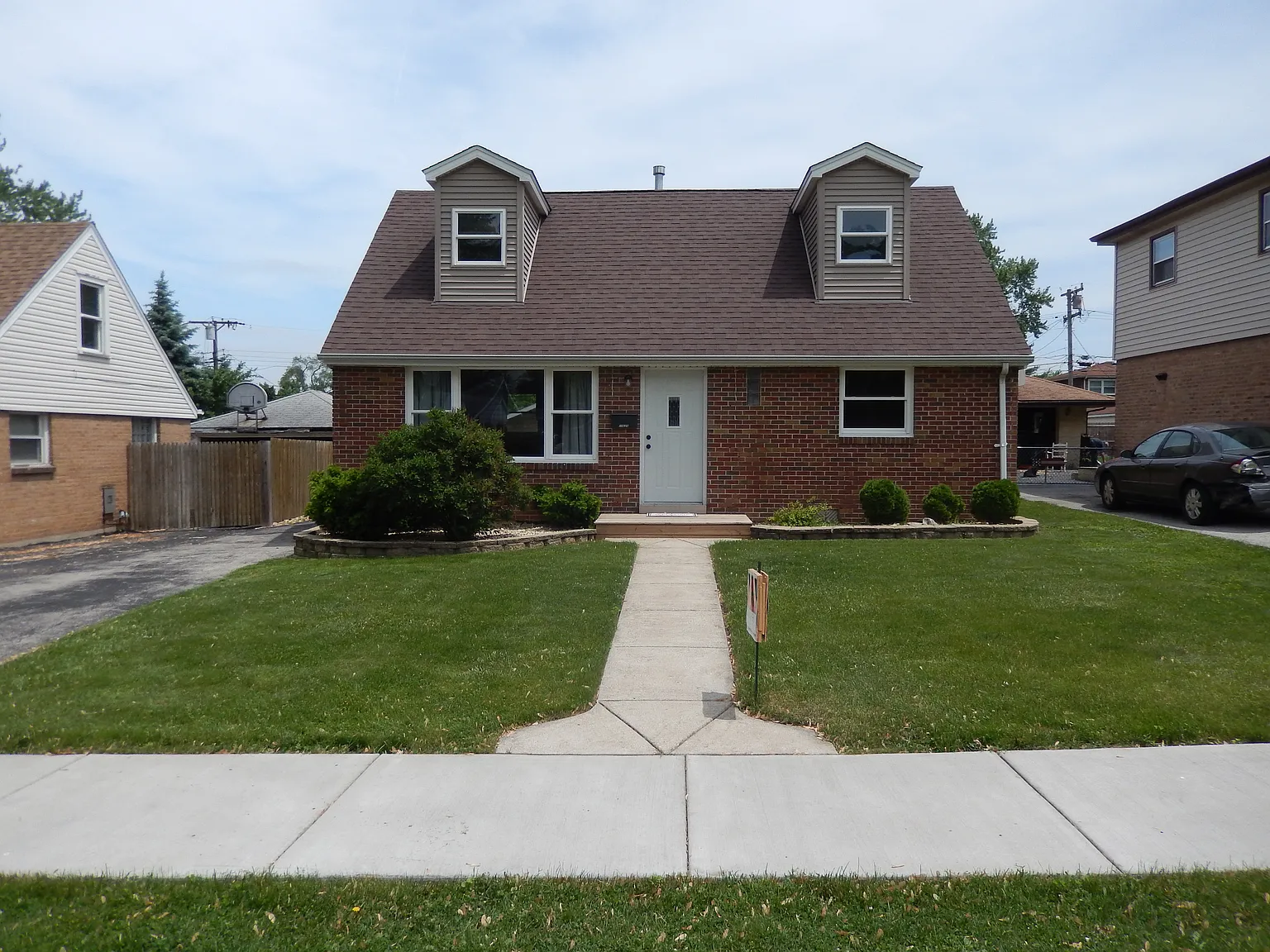 10629 Moody Ave photo 1