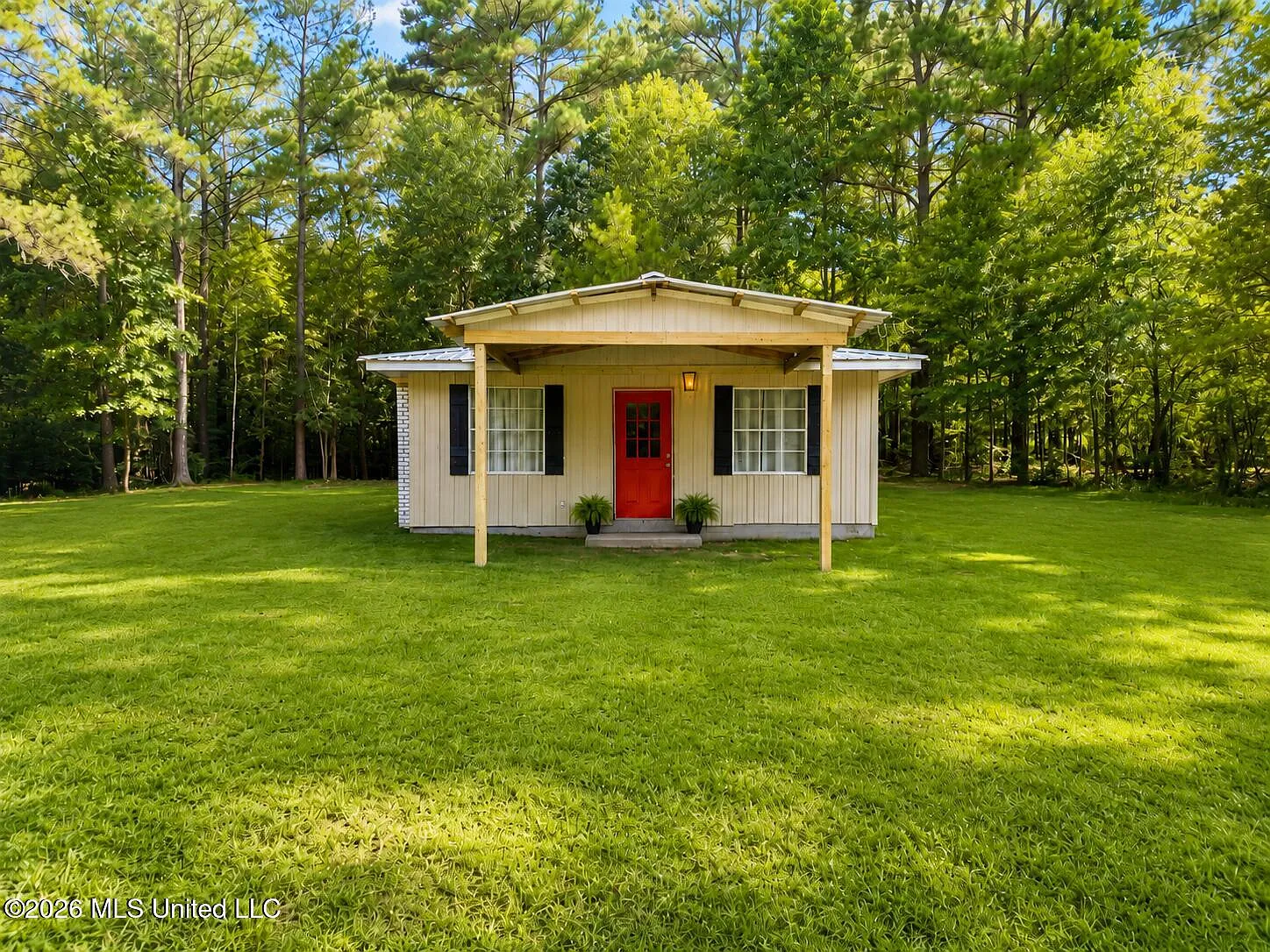1 bed, 1.0 bath, 576 sqft, $850 — Photo 1