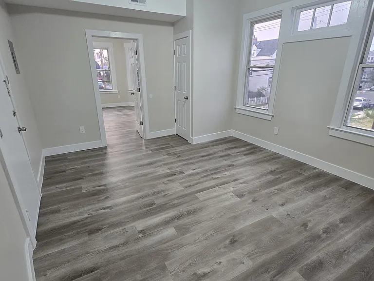 28 Wainwright St #2B — Photo 7