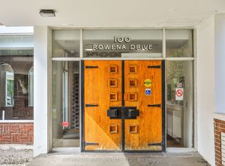 100 Rowena Dr #609, Toronto, ON M3A 1R1