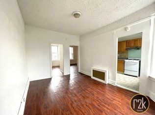 32-10 35th St #3AA, Astoria, NY 11106
