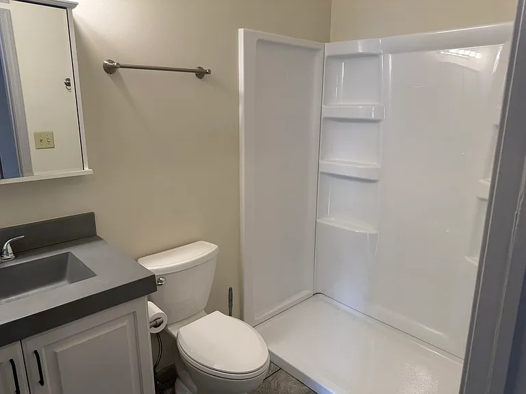 204 E Washington St #204 — Photo 8