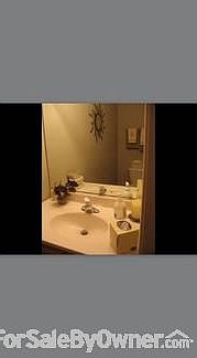 Main Floor 1/2 Bathroom