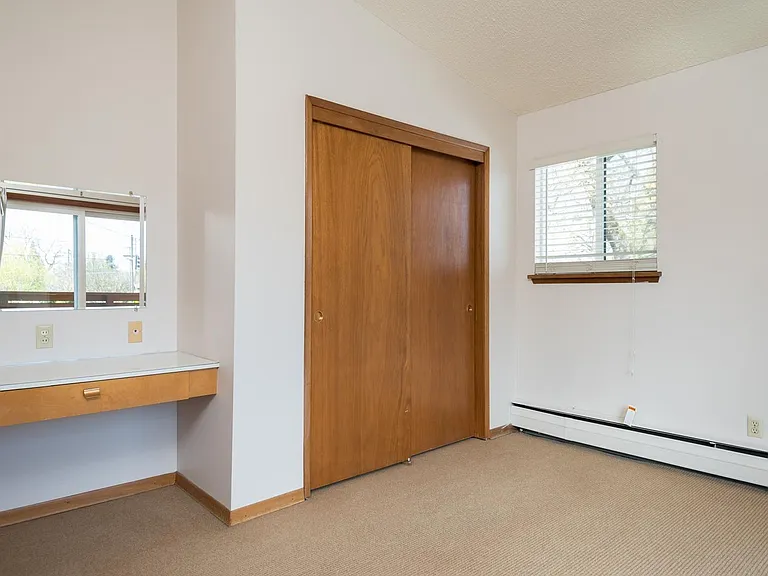 2504 N Rosa Parks Way — Photo 13